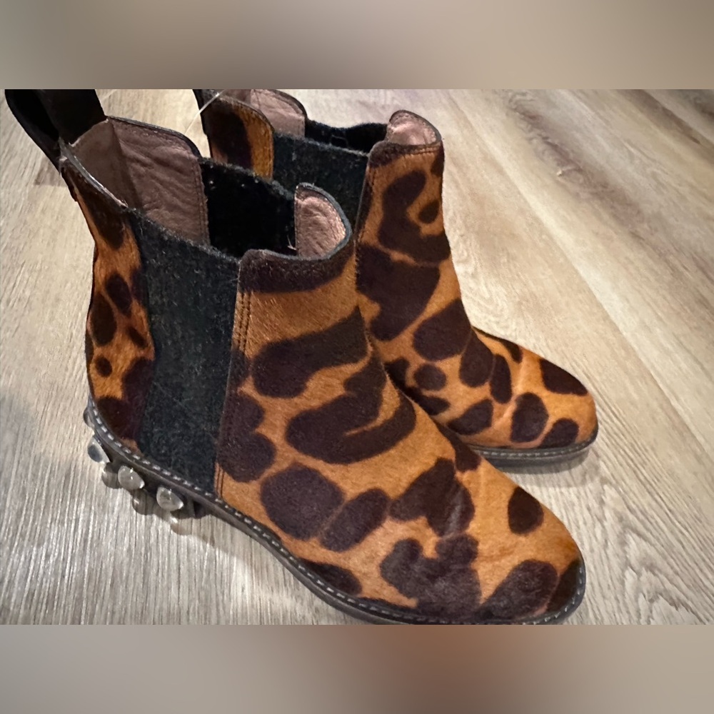 New Louise Eloet Size 6.5 EU 37 pony hair ankle boots with heel bling